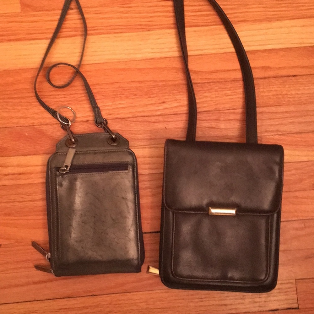Two vintage leather purses​